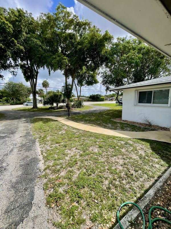 Building Photo - 4430 W Broward Blvd