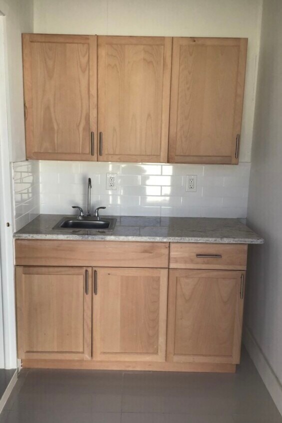 Primary Photo - 1705 SW 102nd Ct