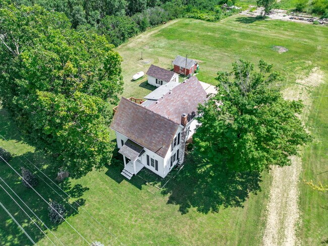 Building Photo - 7496 Wolf Rd