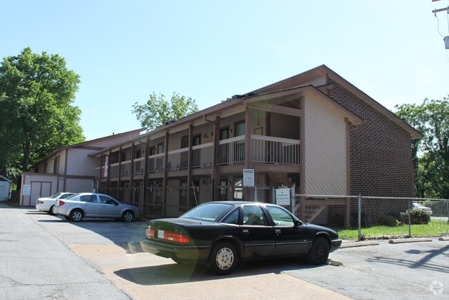 Magnolia Apartments St Louis
