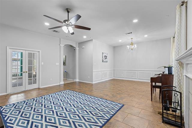 Foto del edificio - 4215 Bent Oaks Dr