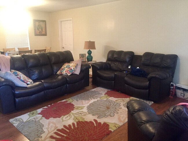 Foto del edificio - 3 BR 2 bath home in Troy