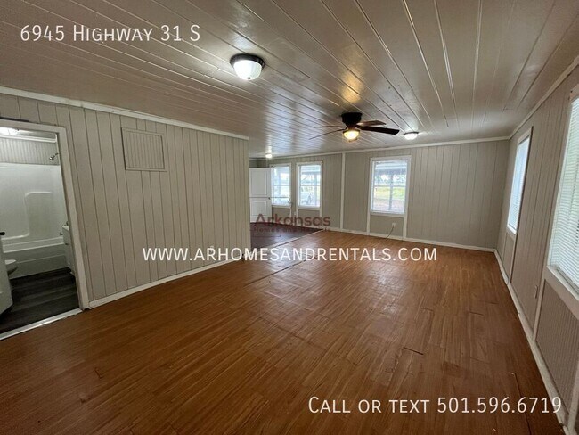 Foto del edificio - 6945 Highway 31 S