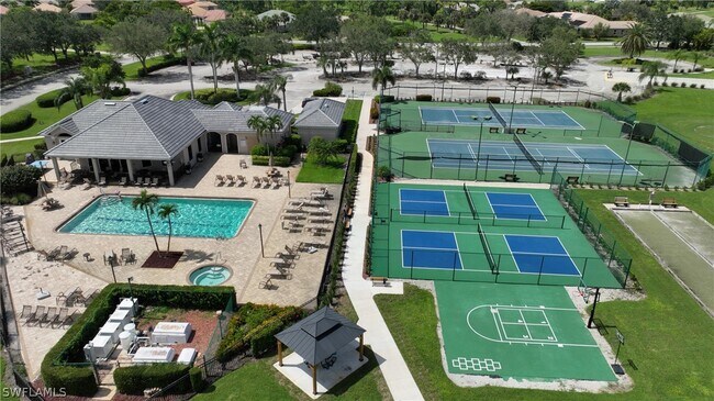 Foto del edificio - 2162 Oxford Ridge Cir