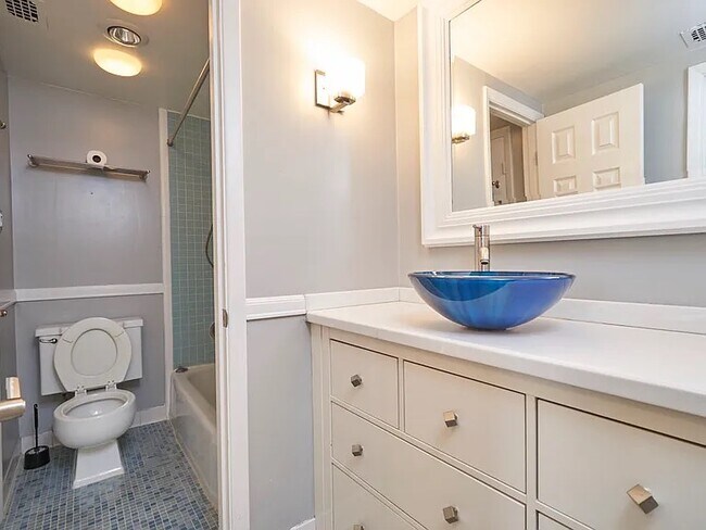 custom vanity - 5353 Columbia Pike