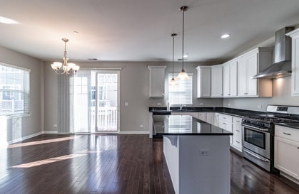 Foto del edificio - 76 Lakeview Pl