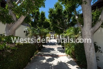 Primary Photo - 5951 Canterbury Dr