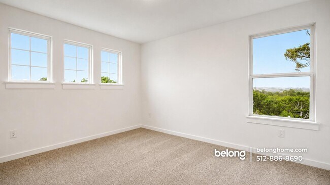 Building Photo - 429 Tinto St