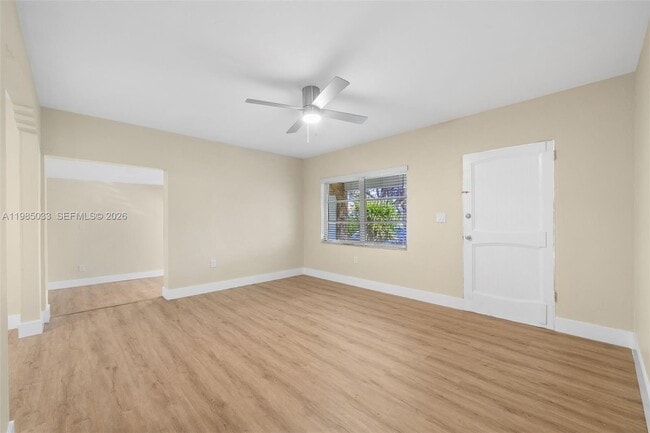 Building Photo - 1840 SW 63rd Ave