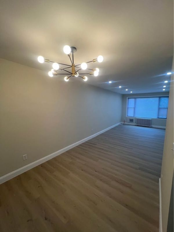 Foto del edificio - 430 Ridge Rd SE