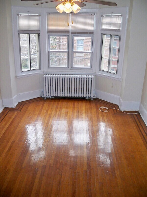 Foto del edificio - 4533 Locust St