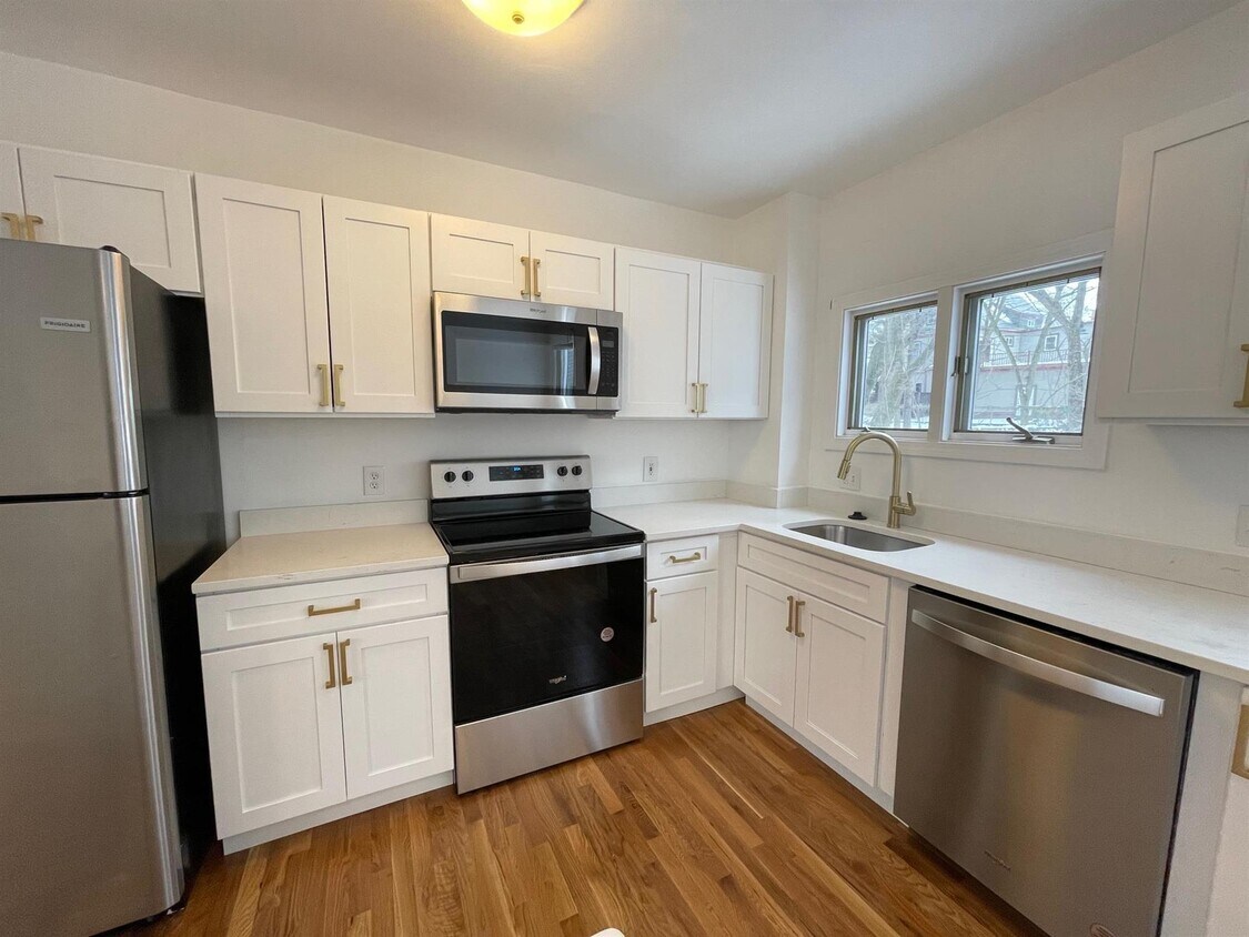 Foto principal - 26 Thorndike St