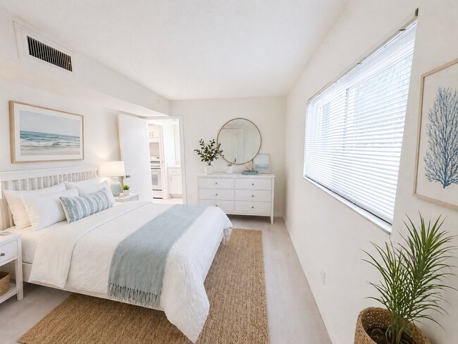 Photo - 1100 Turner St Apartment