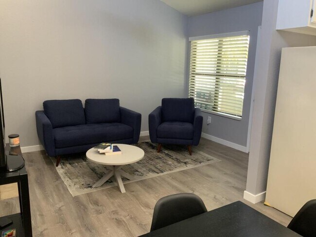 Foto del edificio - 4576 Hawley Blvd #6