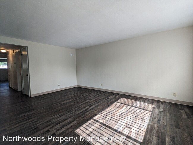 Foto del edificio - 2 br, 1 bath House - 3039 Elmira Road