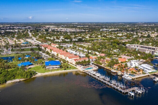 Foto del edificio - 104 Harbors Way