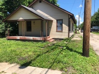 Building Photo - 3412 e 9th street