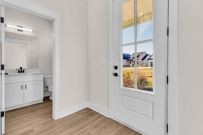 Building Photo - Charming New Build