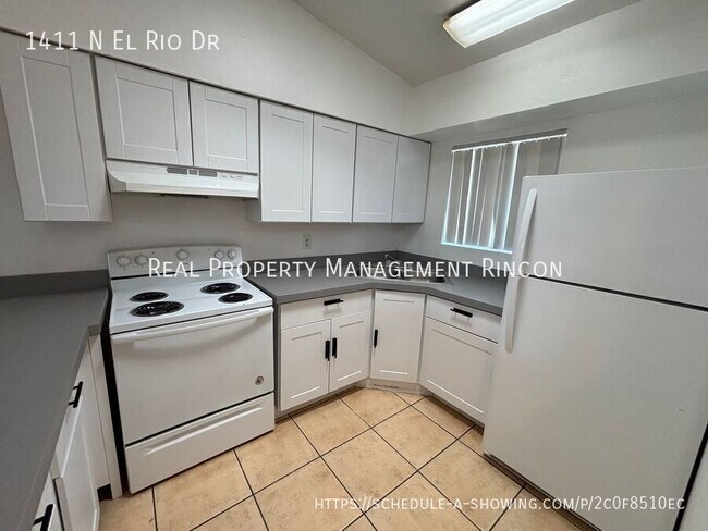 Foto del edificio - 1411 N El Rio Dr