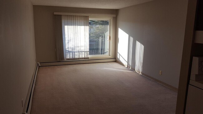 Photo du bâtiment - 1 Bed 1 Bath Unit in Calgary, AB