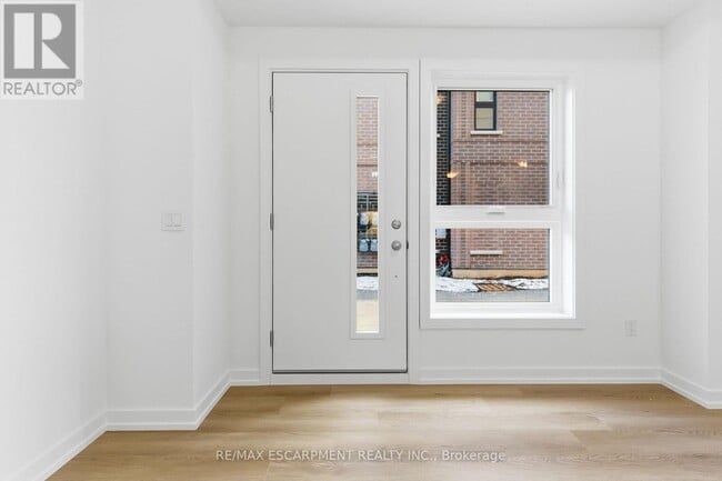 Building Photo - 70 Kenesky Dr