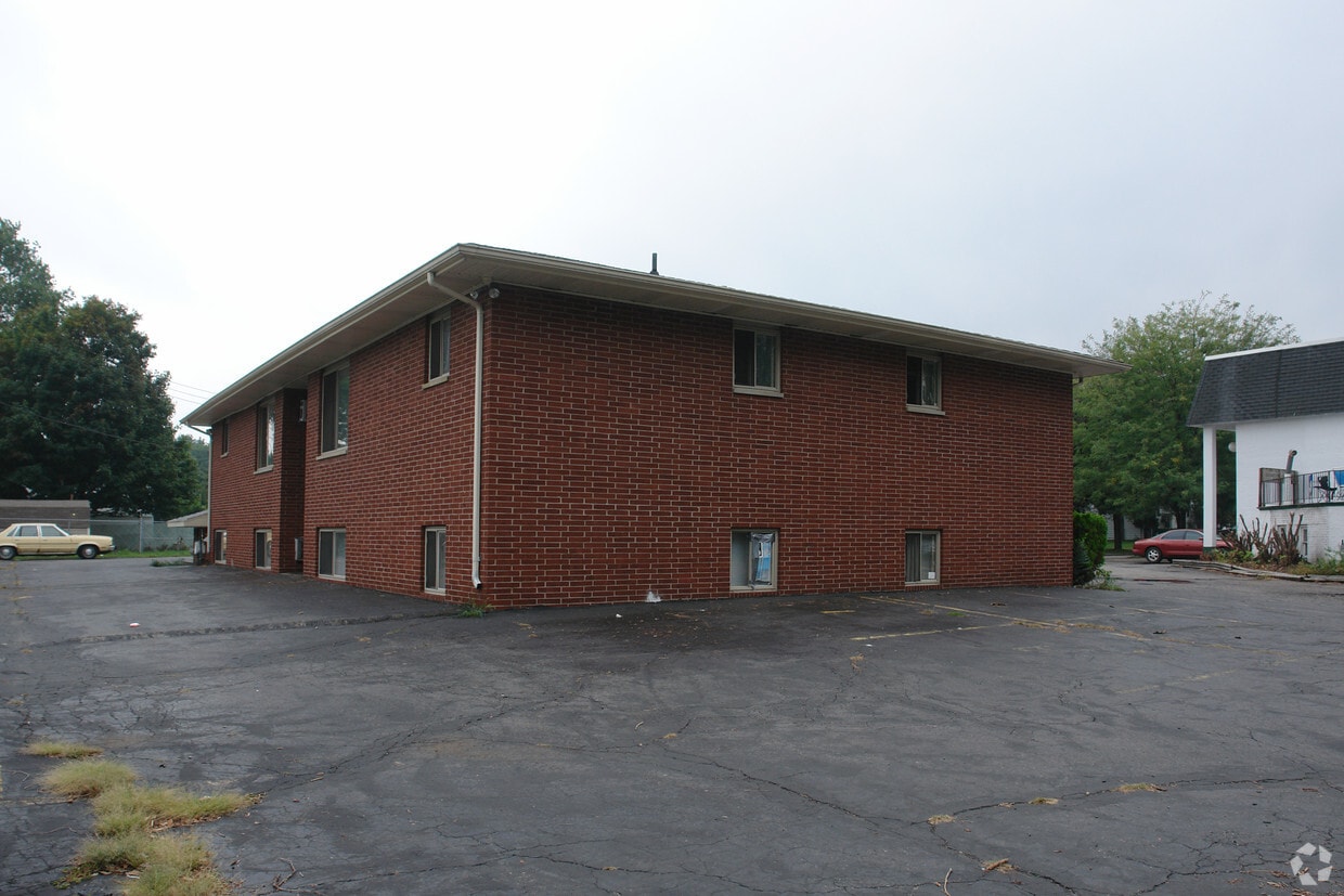 Building Photo - 3801 Walton Dr