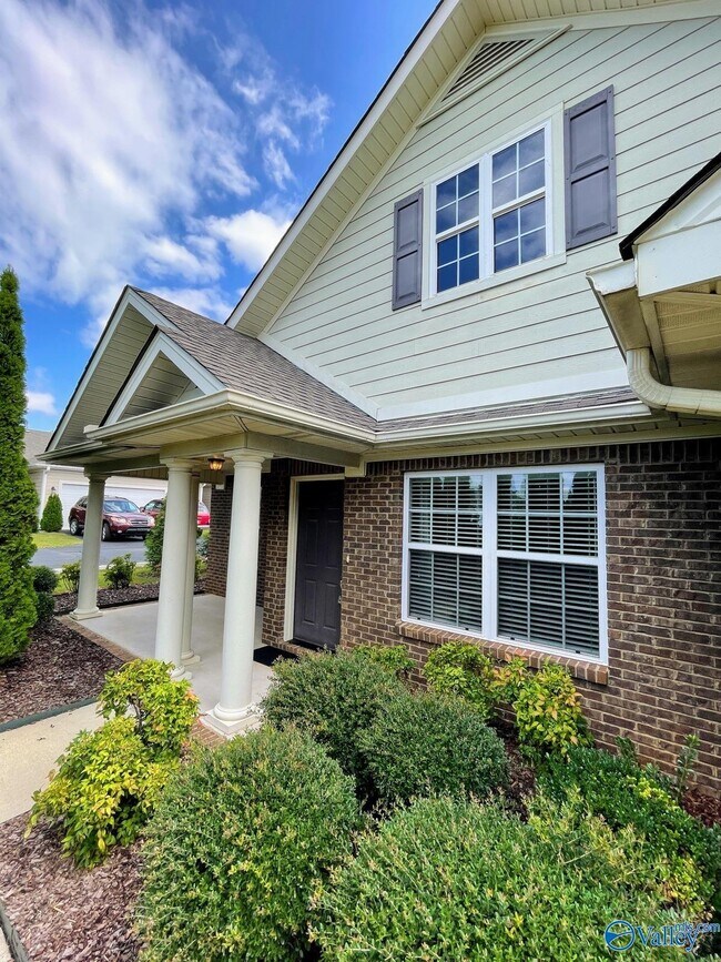 Foto del edificio - 57 NW Moore Farm Cir