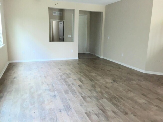 Foto del edificio - 6728 Bridgewater Village Rd