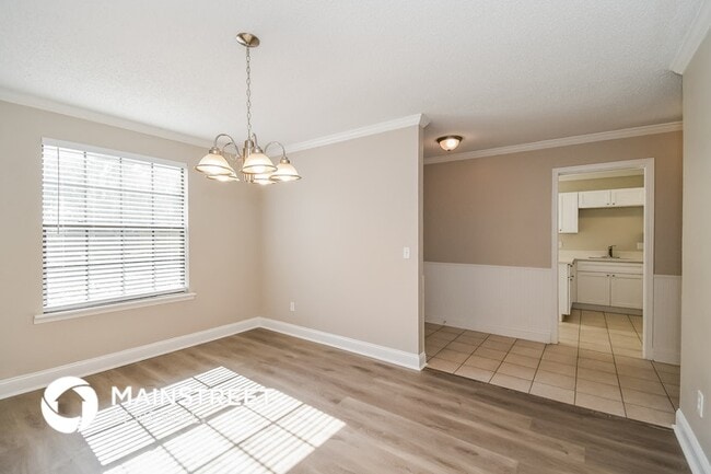 Building Photo - 12415 Autumnbrook Trail W