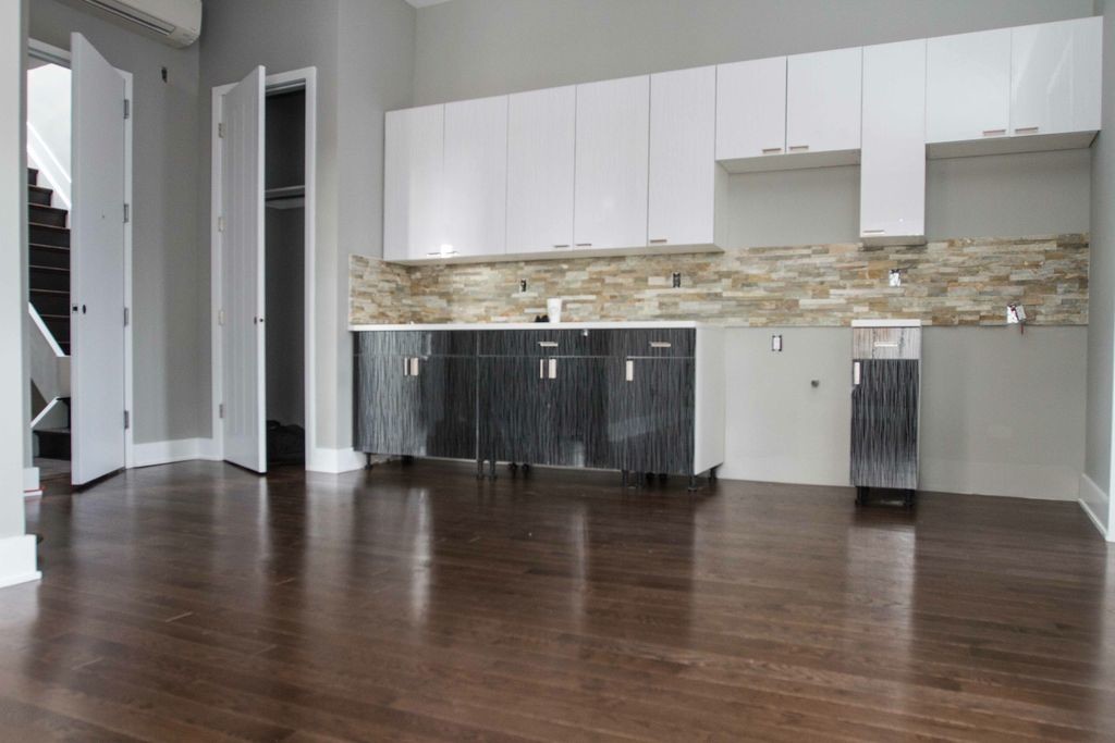 Foto principal - 1070 Cypress Ave