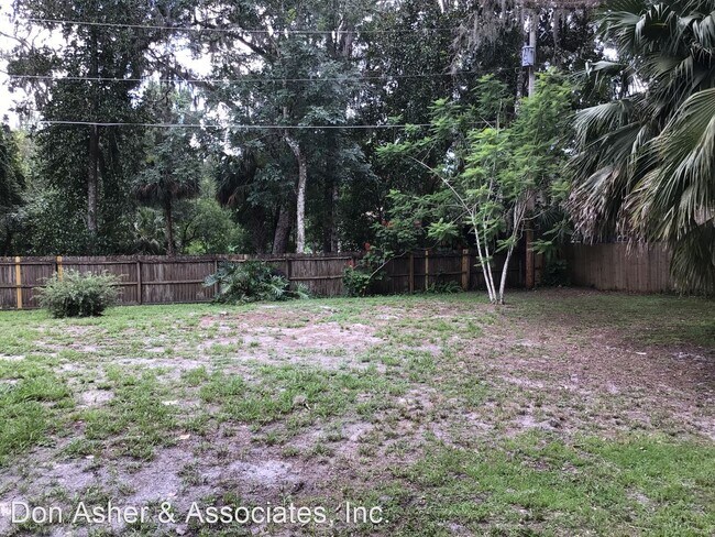 Foto del edificio - 3 br, 2 bath House - 561 Palm Drive