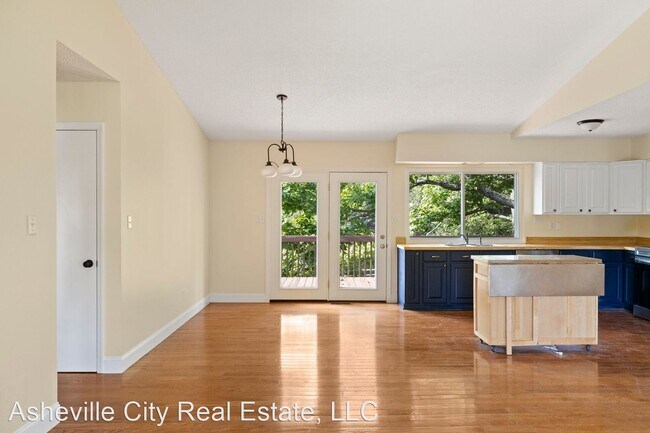 Building Photo - 5 br, 3 bath House - 91 Terrace Drive