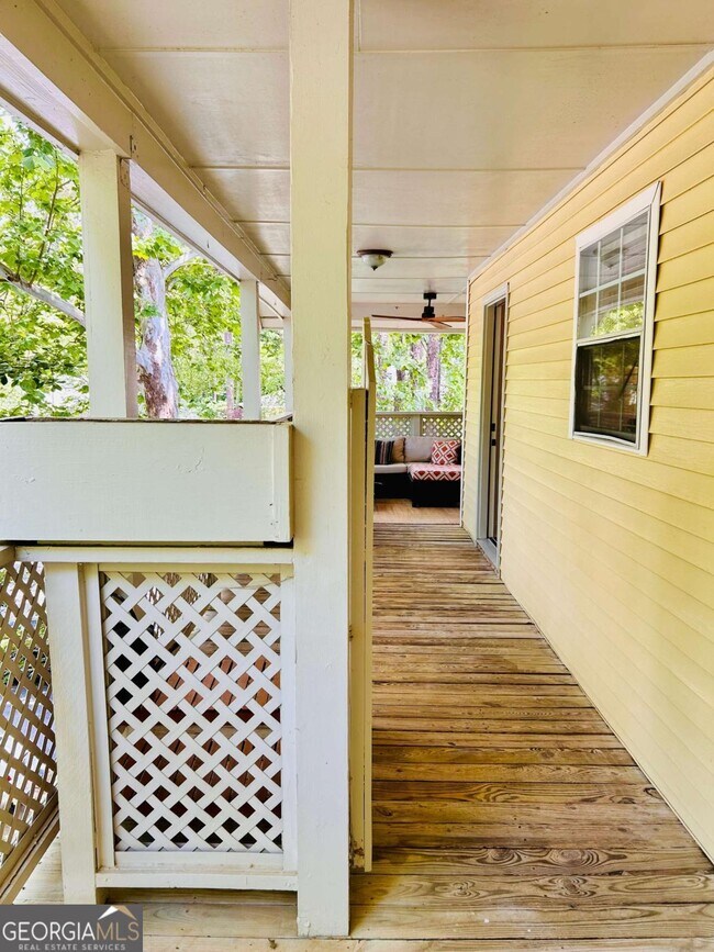 Building Photo - 6818 Glenridge Dr