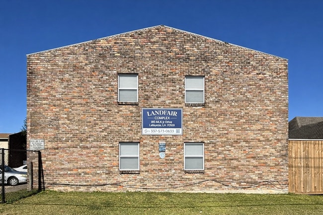 Interior Photo - Landfair Apartments
