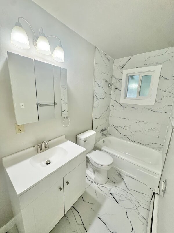 Foto del edificio - 319-321 E Brookside St