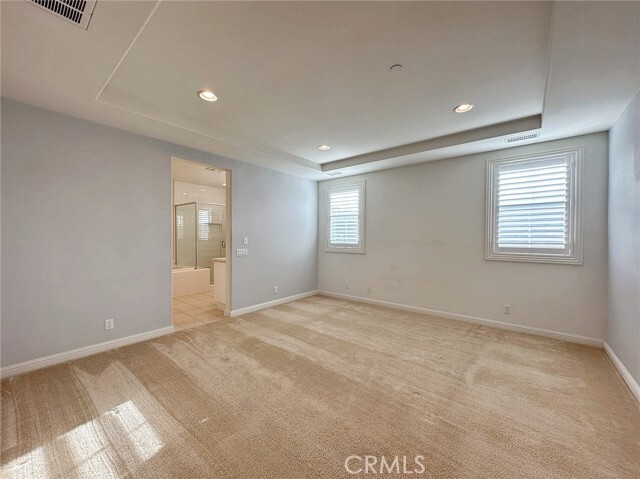 Building Photo - 10 Bellflower