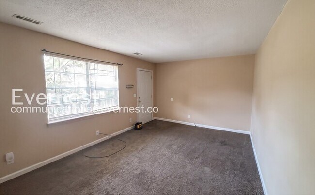 Building Photo - 716 Marley Way