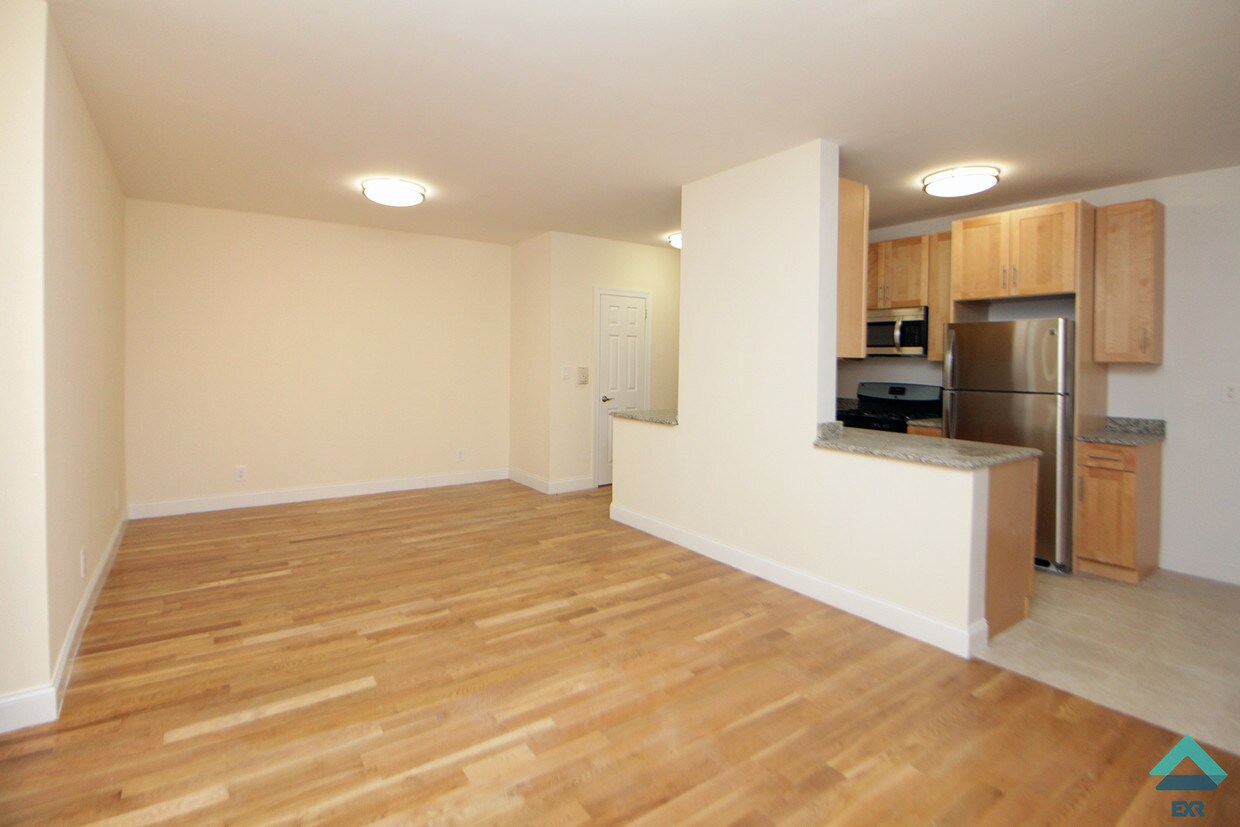 Building Photo - 522 Ocean Ave