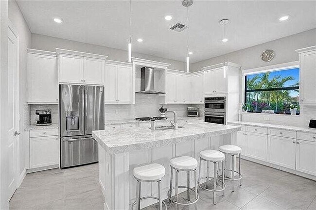 Foto del edificio - 11720 Waterway Cir