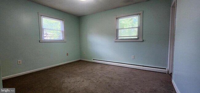 Building Photo - 13821 Gilbert Rd