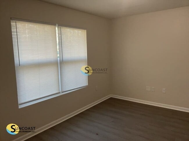 Foto del edificio - 8478 Seville Ave