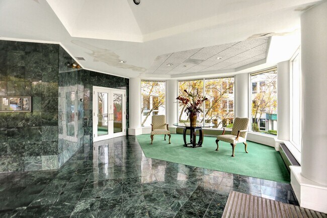 Foto del edificio - 2260 Waterford-