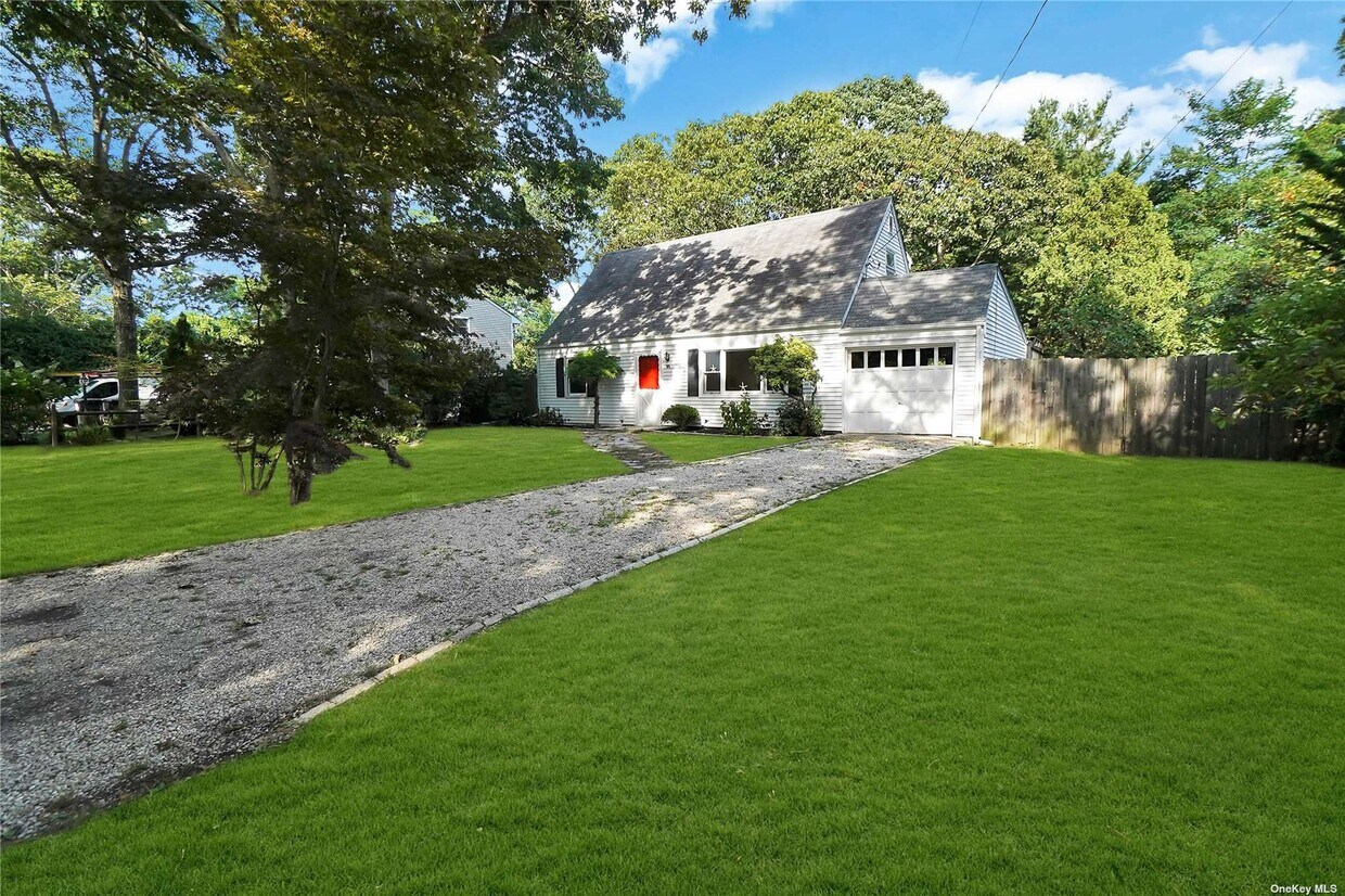 44 Sea Gate Ave, Westhampton, NY 11977 House Rental in Westhampton