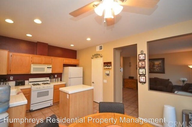 Foto del edificio - 3 br, 2.5 bath House - 541 Whitesage Road