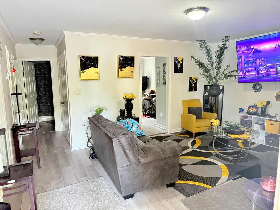 Foto principal - 1147 Alexander St