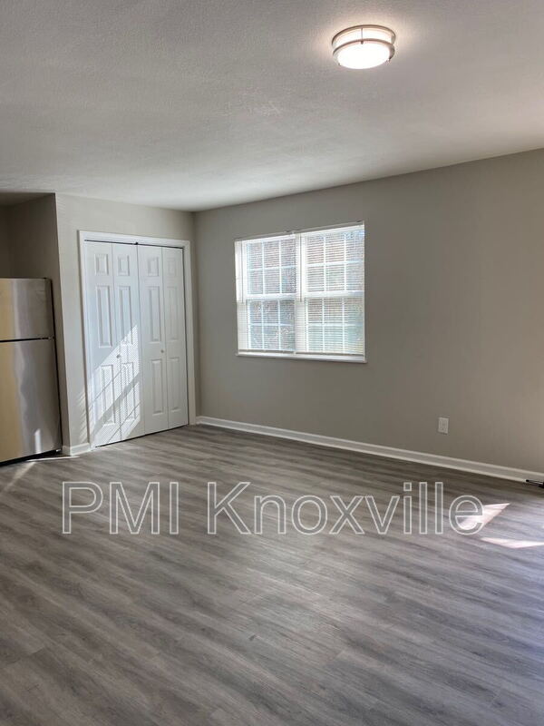 Foto del edificio - 123 Ingersoll Ave