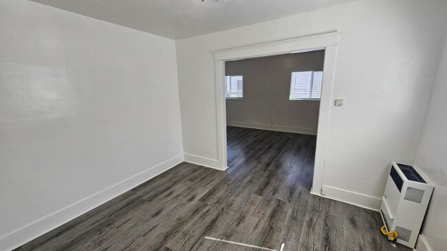 Foto del edificio - 4415 Burns Ave