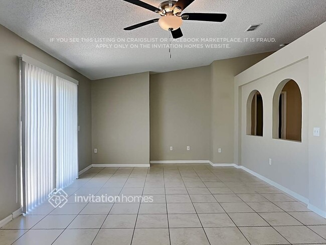 Building Photo - 12636 Lake Vista Dr