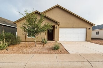 Building Photo - 1545 Katelyn Ln