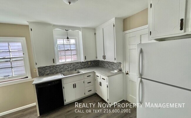 Foto del edificio - 3638 Lindholm Rd